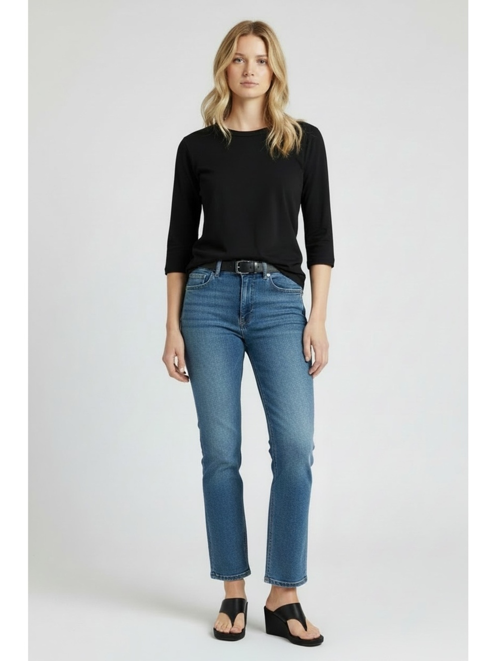 Levi's High-Waisted Cropped Flare Jeans - Size 28
